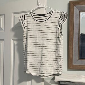 Staccato Black and White Patterned Short Sleeve Tee